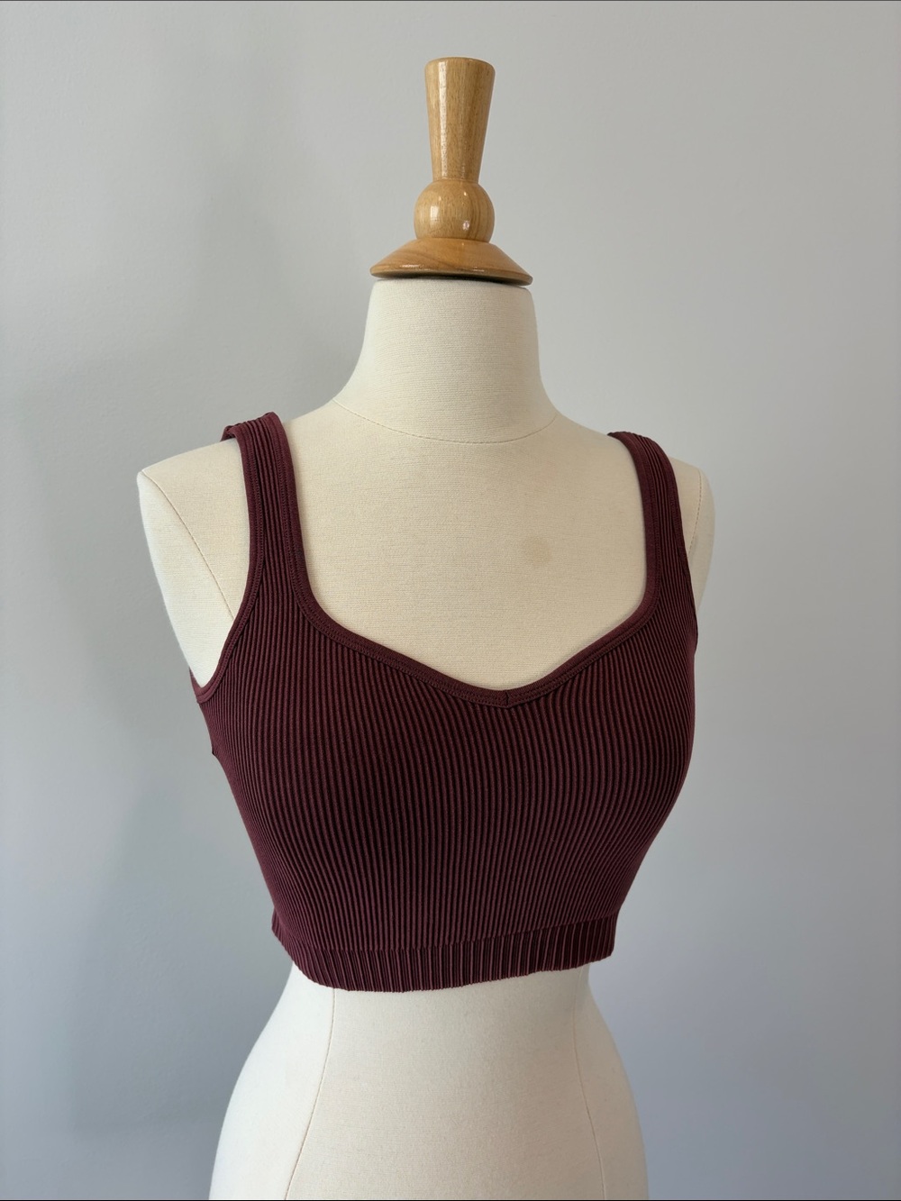 Popflex Ribbed Scoop Neck Crop Tank Top (size Small)